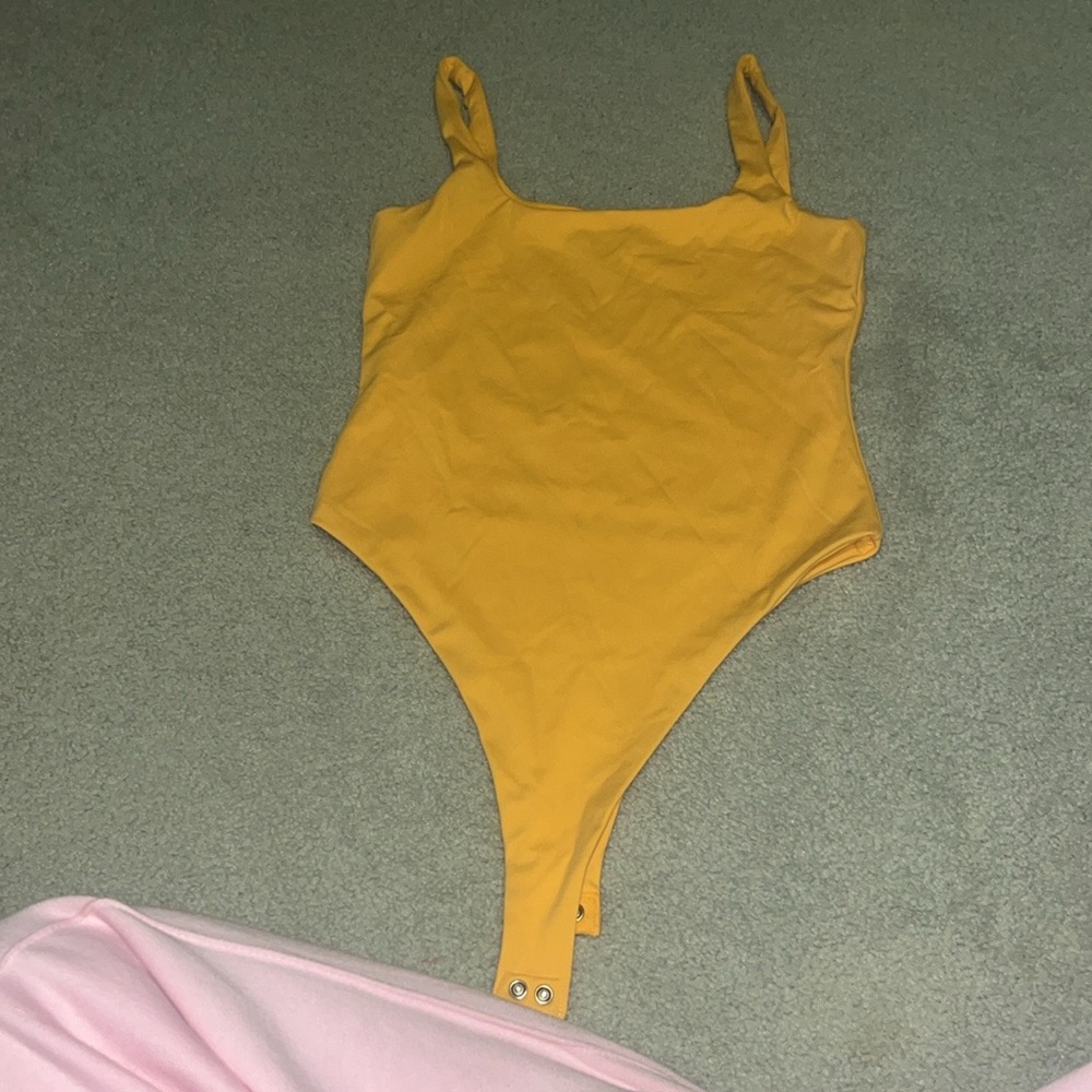 Orange basic bodysuit - Picture 2 of 3
